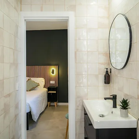Nomad - Airport Iii Apartment *